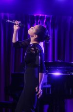 EVA NOBLEZADA Performs at Her Solo Concert at Green Room 42 in New York 01/03/2018