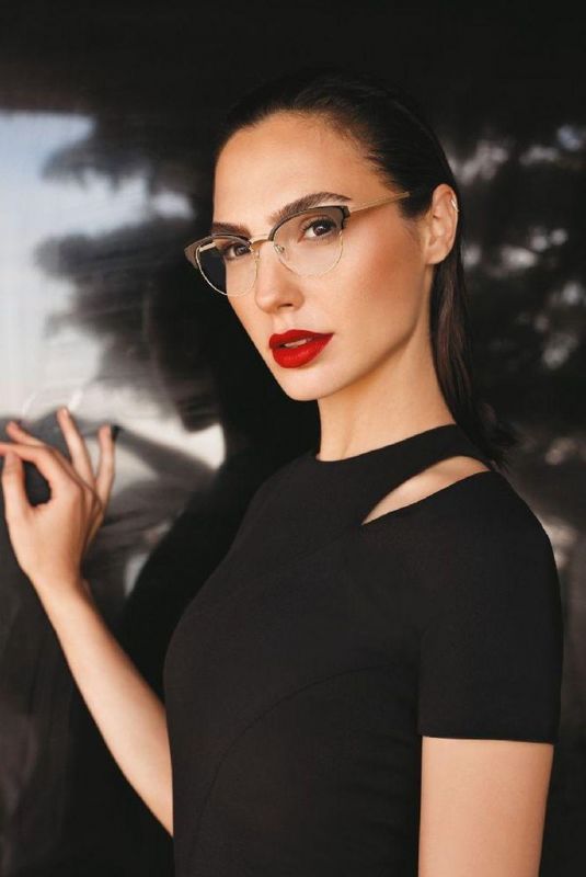 GAL GADOT for Cool Ray 2017 Collection