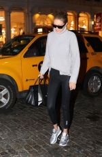 GIGI HADID Arrives at Her Home in New York 01/15/2018