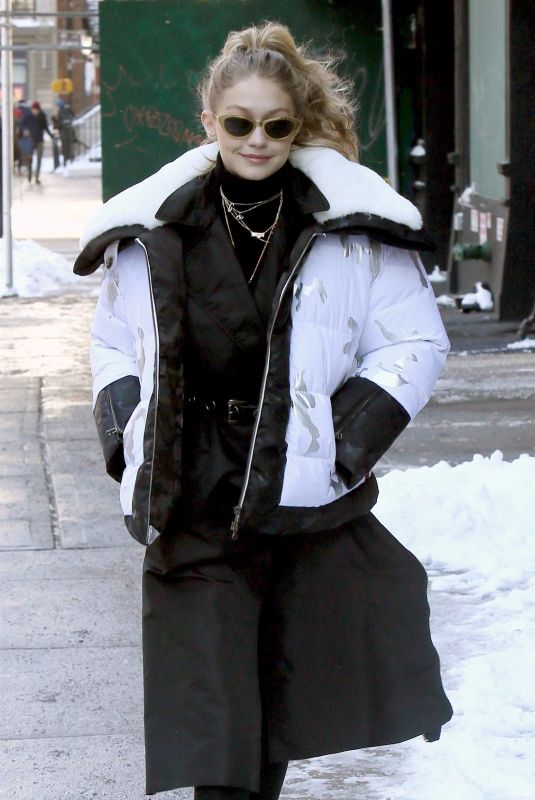 GIGI HADID Out for Lunch New York 01/05/2018
