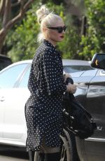 GWEN STEFANI Arrives to Church in Los Angeles 01/07/2018