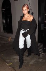 HAILEY BALDWIN Leaves Craig