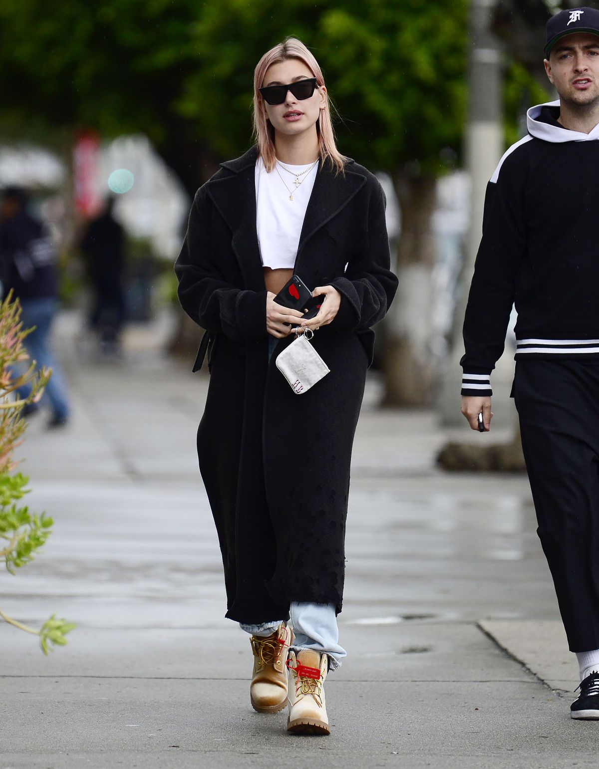 HAILEY BALDWIN Out and About in New York 01/09/2018 – HawtCelebs