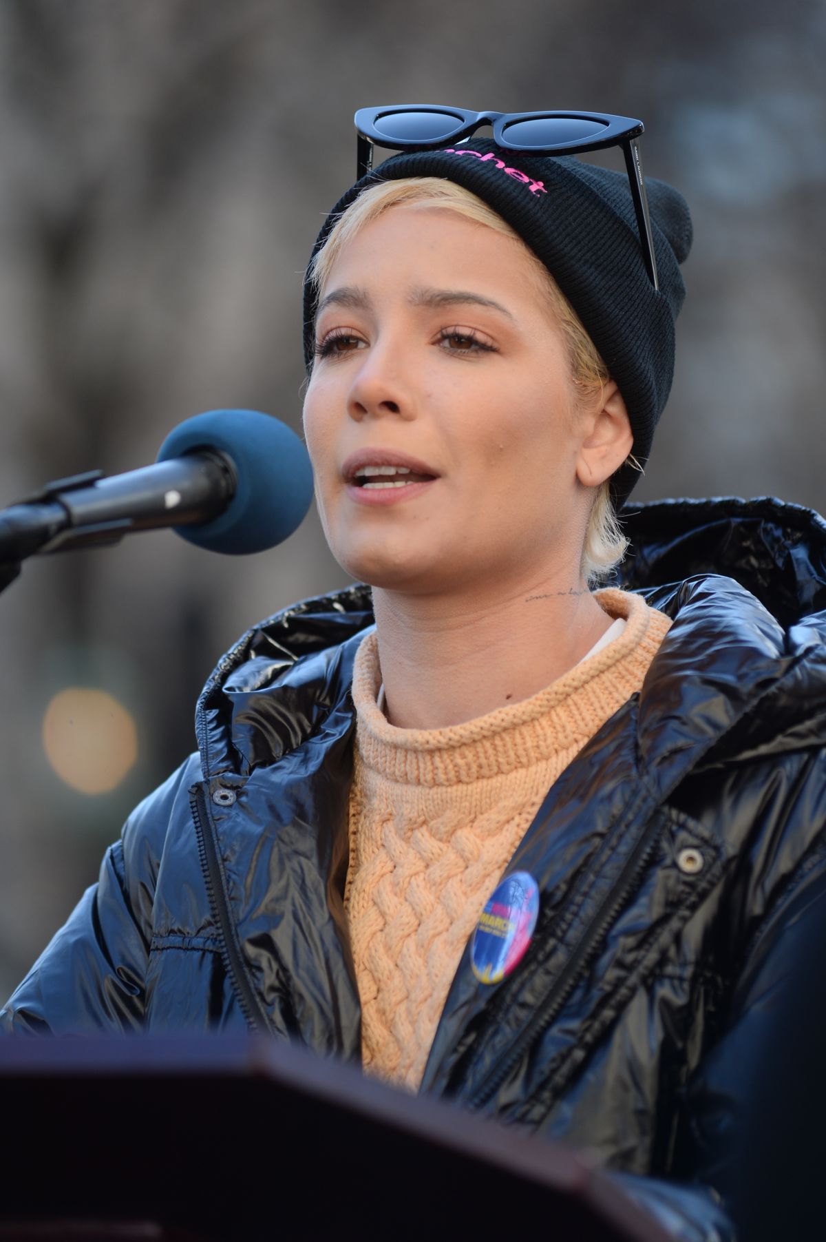 Halsey Speaks At 2018 Women S March Rally In New York 01