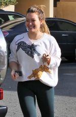 HILARY DUFF Shopping at Big 5 Sporting Goods in Los Angeles 01/15/2018