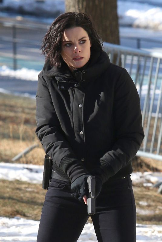 JAIMIE ALEXANDER on the Set of Blindspot in Astoria Park in New York 01/09/2018