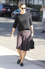 JENNIFER GARNER Arrives at Community United Methodist Church in Pacific Palisades 01/28/2018