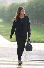 JENNIFER GARNER Goes to Meet Ben Affleck in Los Angeles 01/07/2018