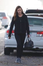 JENNIFER GARNER Goes to Meet Ben Affleck in Los Angeles 01/07/2018