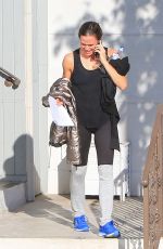 JENNIFER GARNER Leaves a Gym in Brentwood 01/05/2018