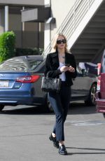 JENNIFER GARNER Leaves an Office Building in Los Angeles 01/12/2018