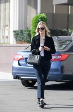JENNIFER GARNER Leaves an Office Building in Los Angeles 01/12/2018