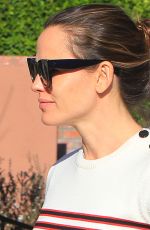 JENNIFER GARNER Out and About in Brentwood 01/26/2018