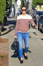 JENNIFER GARNER Out and About in Los Angeles 01/23/2018