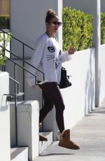 JENNIFER LOPEZ Leaves a Gym in Los Angeles 01/01/2018