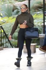 JENNIFER LOPEZ Out and About in Beverly Hils 01/22/2018