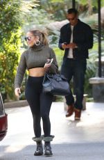 JENNIFER LOPEZ Out and About in Beverly Hils 01/22/2018