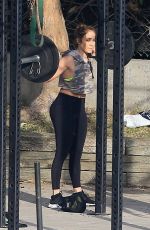 JENNIFER LOPEZ Workout in Los Angeles 12/31/2017