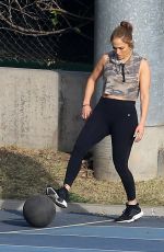 JENNIFER LOPEZ Workout in Los Angeles 12/31/2017