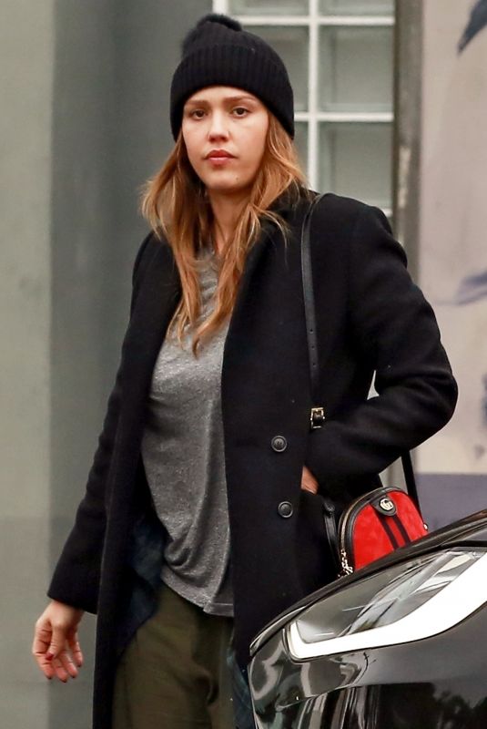 JESSICA ALBA Shopping at Fred Segal in Los Angeles 01/19/2018