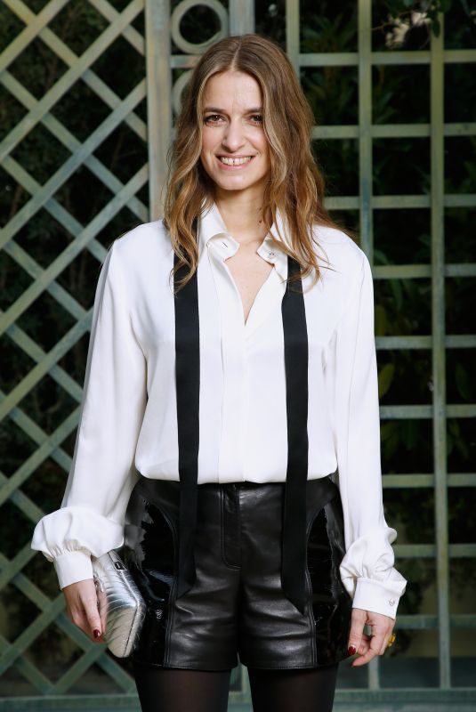 JOAN PREISS at Chanel Show at Spring/Summer 2018 Haute Couture Fashion Week in Paris 01/23/2018