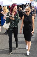 JODIE SWEETIN Shopping at Farmers Market in Studio City 01/07/2018