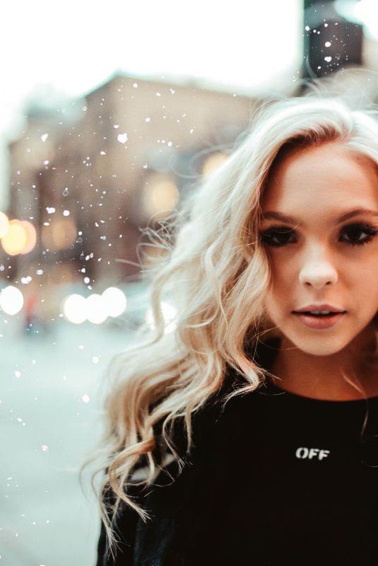 JORDYN JONES by Rcky Thach Photoshoot 01/06/2018