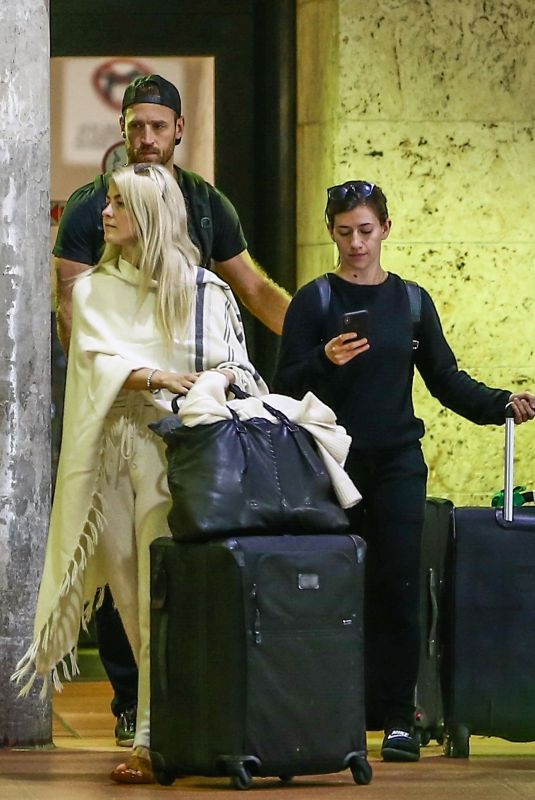 JULIANNE HOUGH and Brooks Laich Out in Miami 01/15/2018