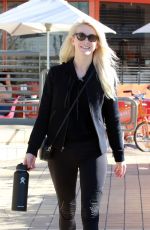 JULIANNE HOUGH Out for Breakfast in Studio City 01/22/2018