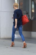 JULIE BOWEN Oyt in Beverly Hills 01/18/2018