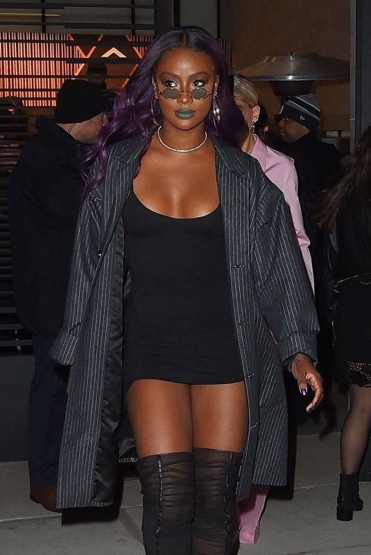 JUSTINE SKYE Leaves Republic Records Party in New York 01/26/2018