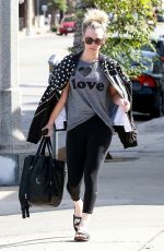 KALEY CUOCO Leaves Yoga Class in Studio City 01/24/2018