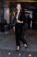 KAROLINA KURKOVA Arrives at Mandarin Oriental Hotel in Geneva 01/17/2018