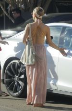 KATE HUDSON and Danny Fujikawa Out Shopping in Brentwood 01/14/2018