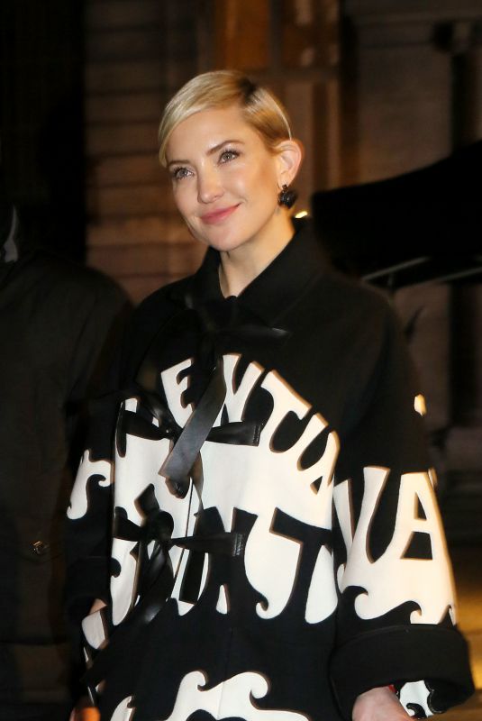 KATE HUDSON at Valentino Show at Spring/Summer 2018 Haute Couture Fashion Week in Paris 01/24/2018