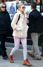 KATE HUDSON Out and About in Aspen 01/01/2018