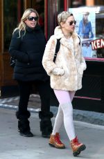 KATE HUDSON Out and About in Aspen 01/01/2018