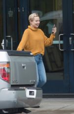 KATE HUDSON Out and About in Los Angeles 01/09/2018
