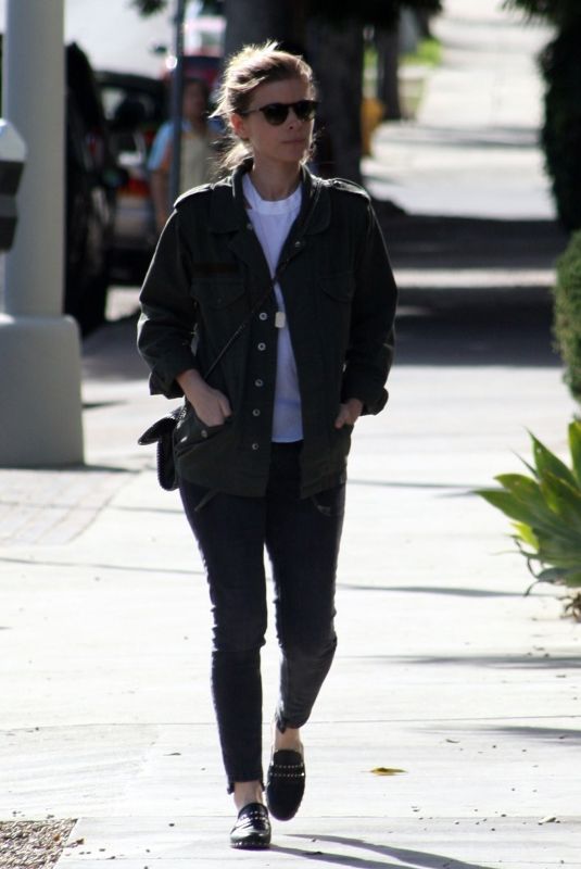 KATE MARA Heading to Cafe Gratitude for Lunch in Los Angeles 01/29/2018