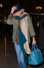 KATE MOSS Shopping at Louis Vuitton Store in Paris 01/17/2018