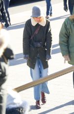 KATIE HOLMES Heading to Metropolitan Museum of Art in New York 01/15/2018