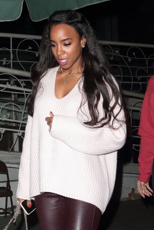 KELLY ROWLAND and JASMINE SANDERS at Madeo Restaurant in West Hollywood 01/21/2018