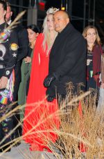 KESHA Arrives at a Grammy