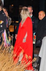 KESHA Arrives at a Grammy