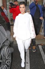KOURTNEY KARDASHIAN Out and About in Tarzana 01/09/2018