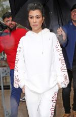 KOURTNEY KARDASHIAN Out and About in Tarzana 01/09/2018