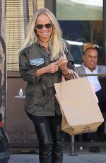 KRISTIN CHENOWEETH Out for Lunch in Beverly Hills 01/17/2018