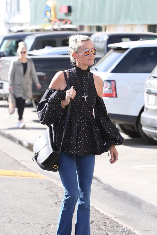 LAETICIA HALLYDAY Out and About in Hollywood 01/24/2018