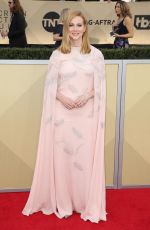 LAURA LINNEY at Screen Actors Guild Awards 2018 in Los Angeles 01/21/2018
