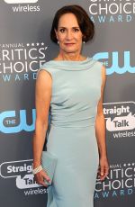 LAURIE METCALF at 2018 Critics